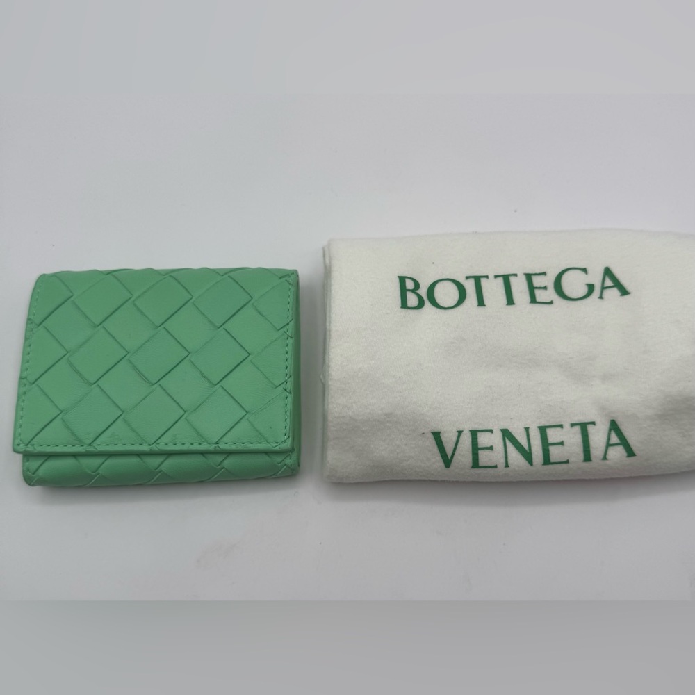 Bottega Intrecciato Small Tri-fold Wallet